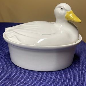 Hall Carbone Large Goose Duck Covered Casserole Dish Tureen